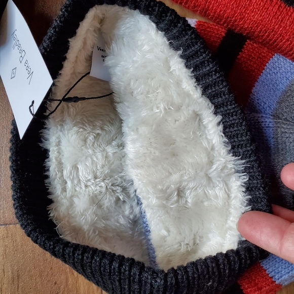 Vera Bradley Cozy Scarf, Cozy Gloves, and Cozy Beanie Hat Perfectly Plaid - Picture 3 of 5